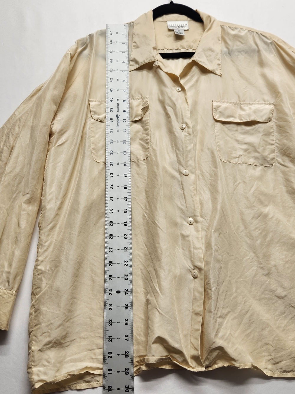 ⭐️Vintage Van Heusen For Her Cream 100% Silk Button Down Blouse XL Old Money - Picture 3 of 9